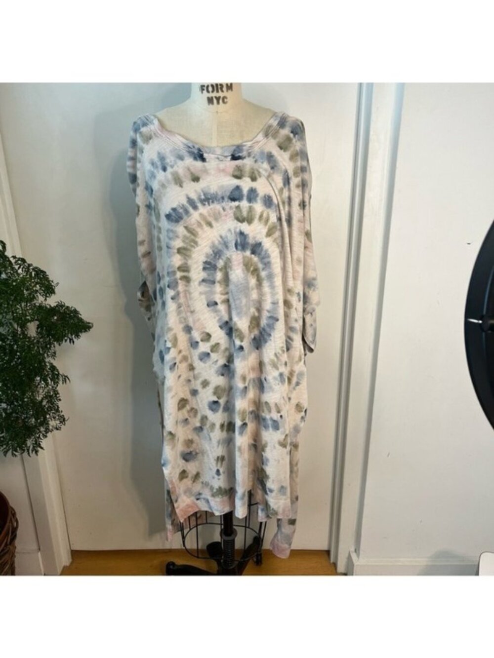 Free People WE THE FREE‎ Tie Dye Kaleidoscope Oversized Kaftan